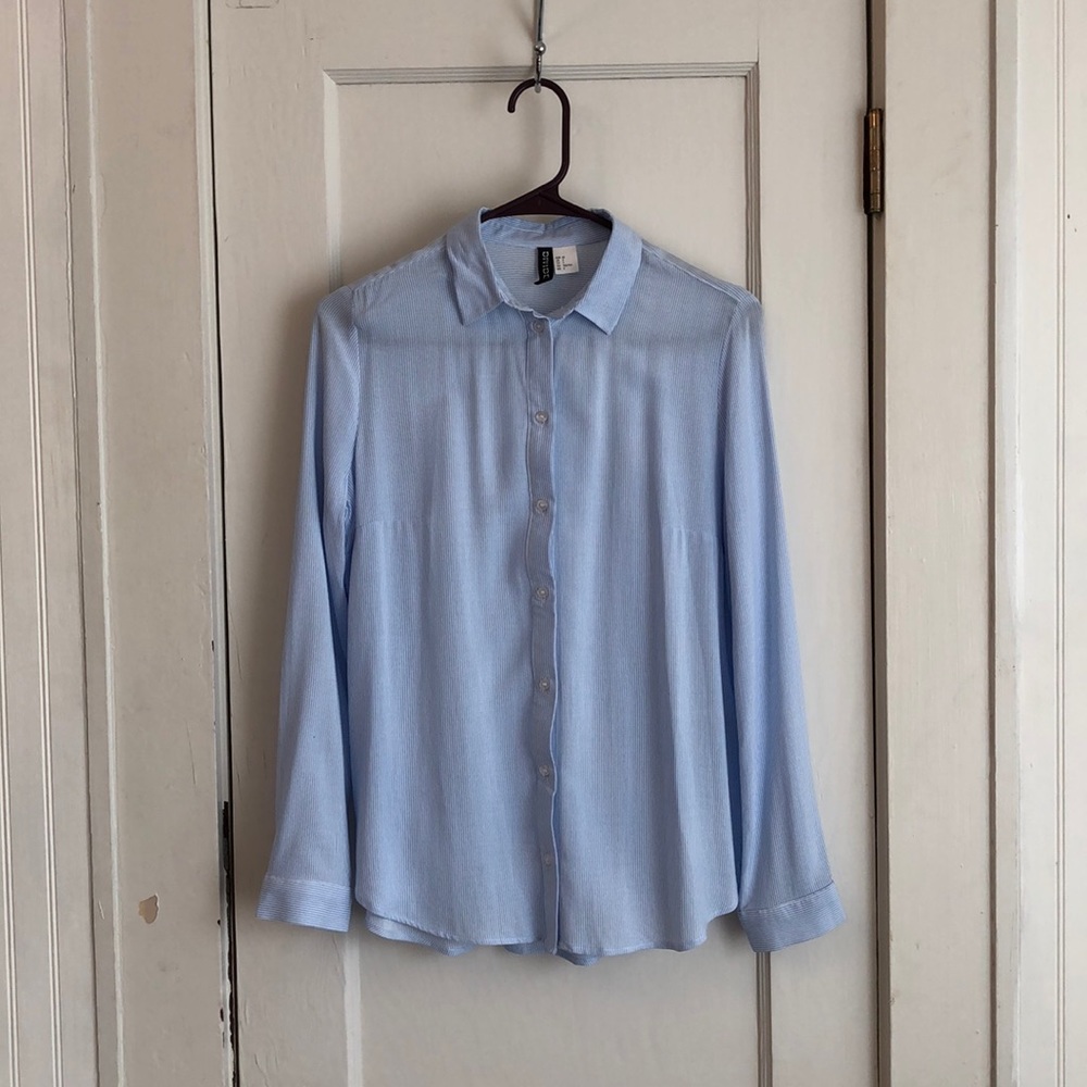 Soft flowy H&M shirt for office